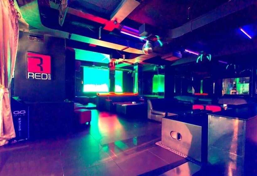 בית מלון כפרי Horison Sagita Balikpapan