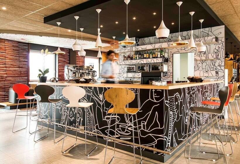 בית מלון כפרי Ibis Milano Fiera