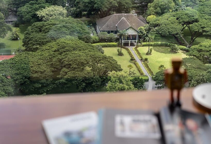 Hotel Indigo Bangkok Wireless Road, An Ihg