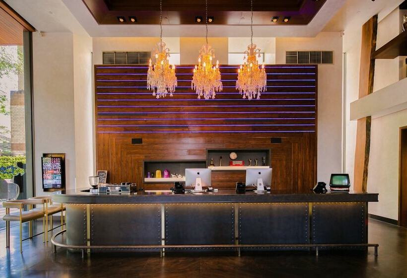 Hotel Indigo Bangkok Wireless Road, An Ihg