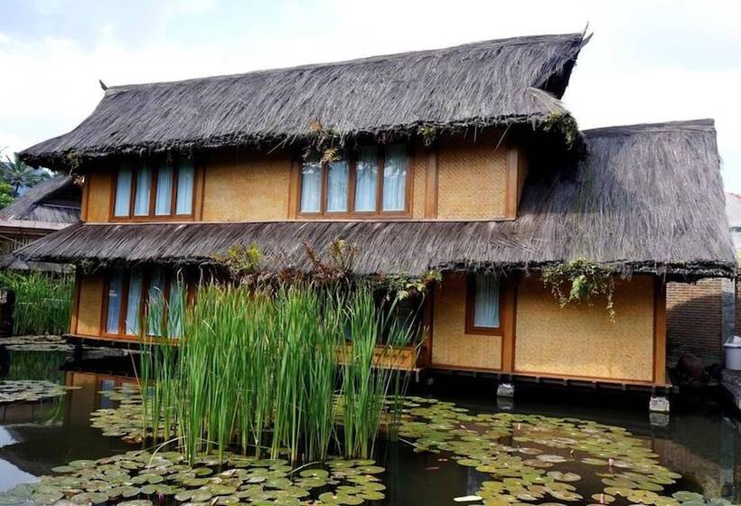 호텔 Kampung Sumber Alam Garut