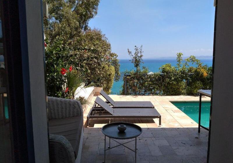 هتل La Villa Bleue Sidi Bou Said