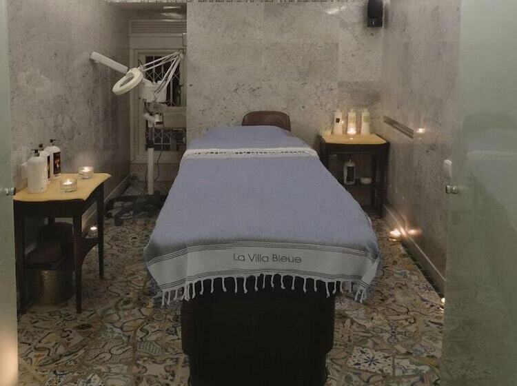 هتل La Villa Bleue Sidi Bou Said