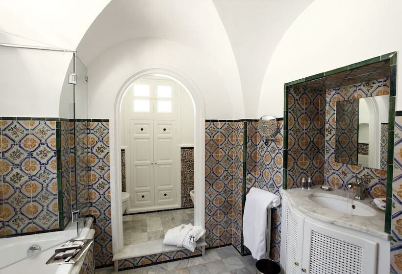 هتل La Villa Bleue Sidi Bou Said