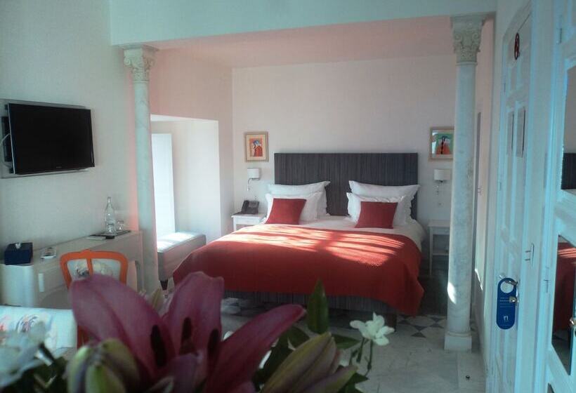 هتل La Villa Bleue Sidi Bou Said