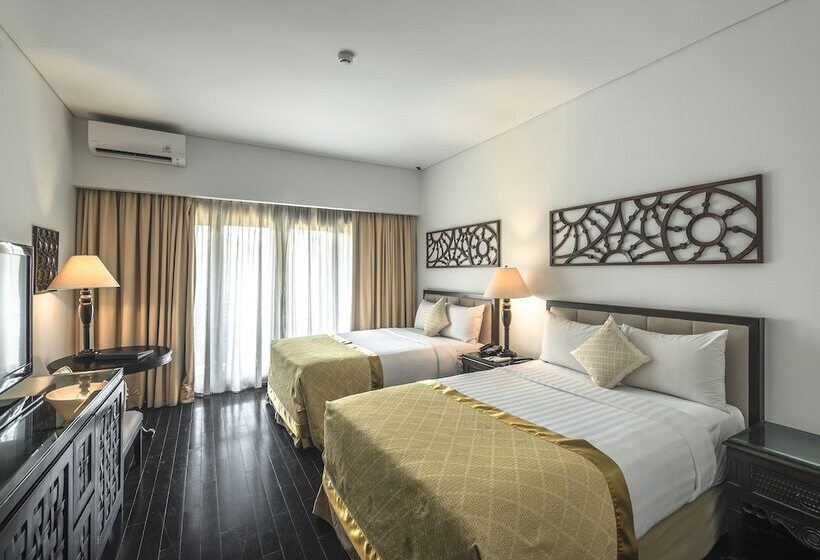 בית מלון כפרי Lido Lake Resort By Mnc