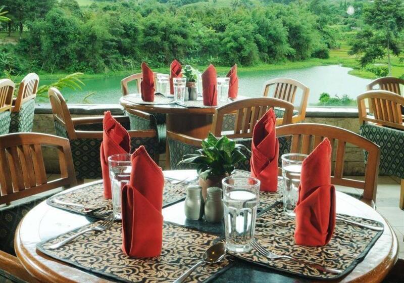 בית מלון כפרי Lido Lake Resort By Mnc