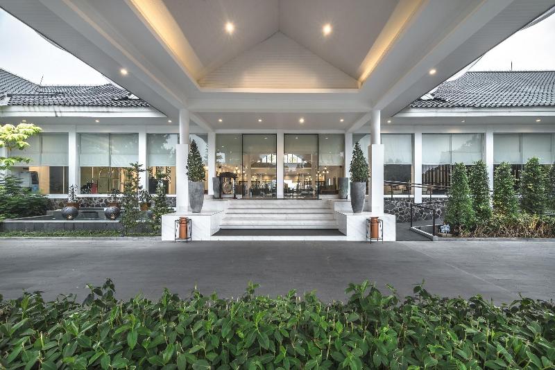 בית מלון כפרי Lido Lake Resort By Mnc