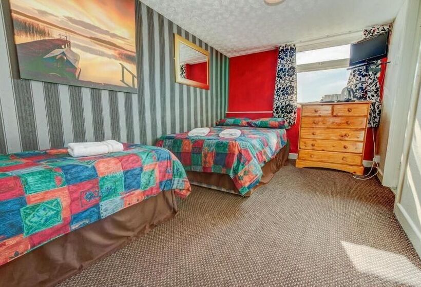 Отель New Promenade