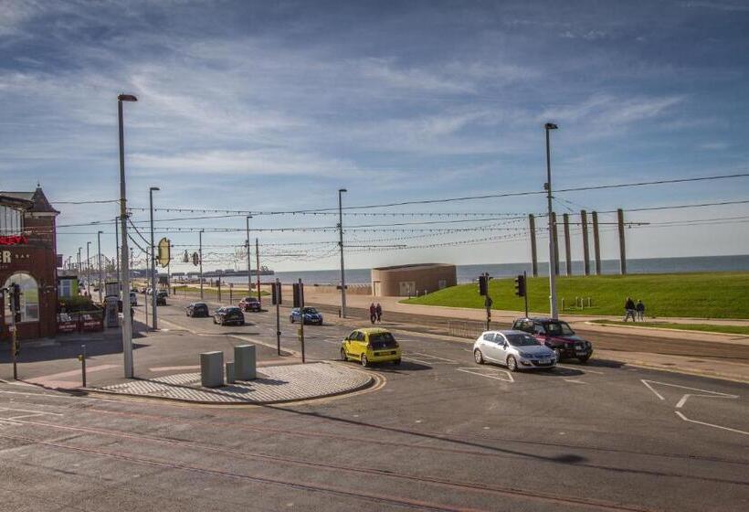 Отель New Promenade