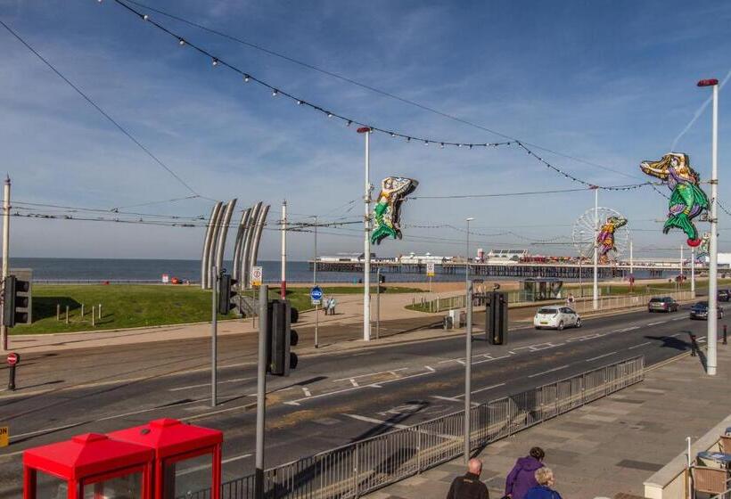 Отель New Promenade