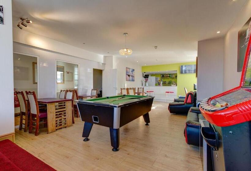 Отель New Promenade