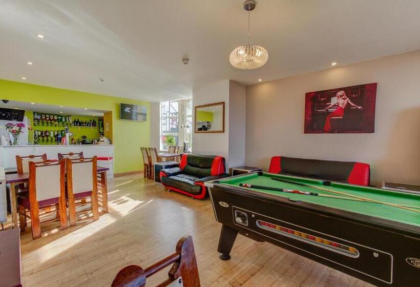 Отель New Promenade