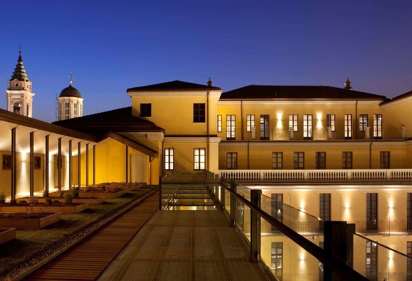 فندق NH Collection Torino Piazza Carlina