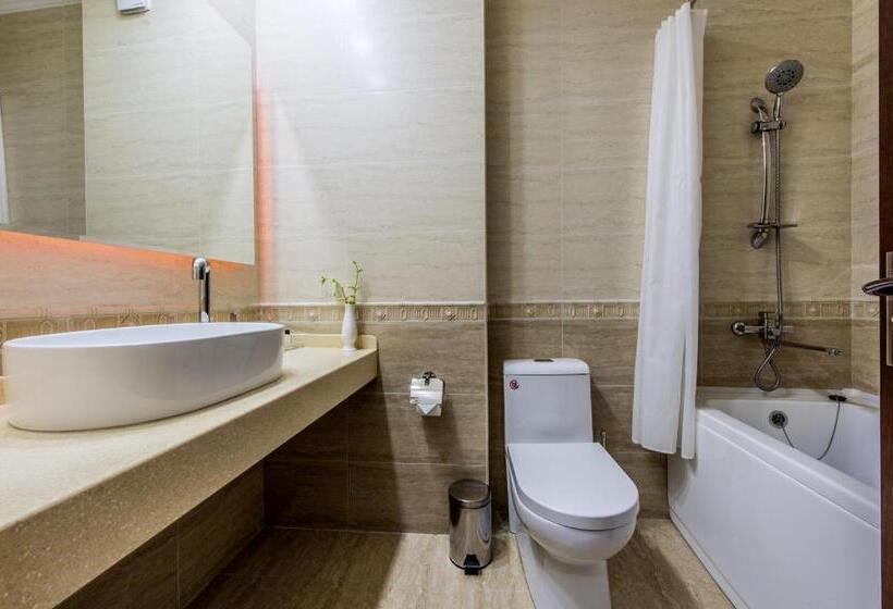 فندق Orient Star