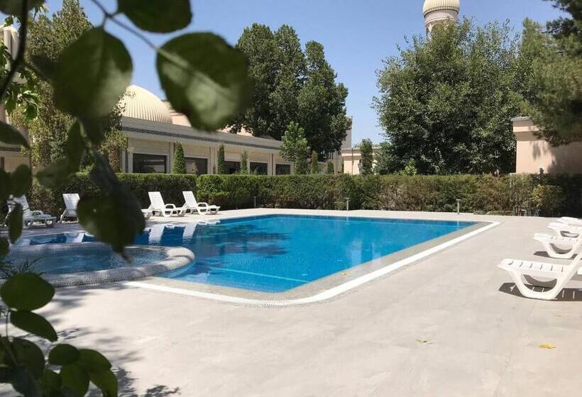 فندق Orient Star