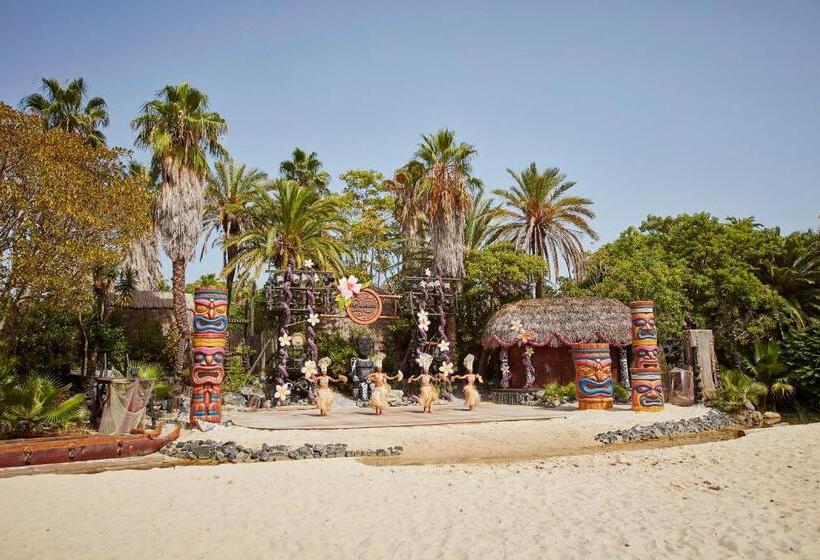 هتل Mansion de Lucy  Includes Portaventura Park & Ferrari Land Tickets