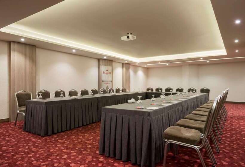 酒店 Ramada By Wyndham Mersin