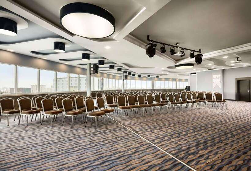 酒店 Ramada By Wyndham Mersin