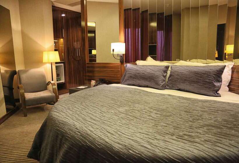هتل Ramada By Wyndham Mersin