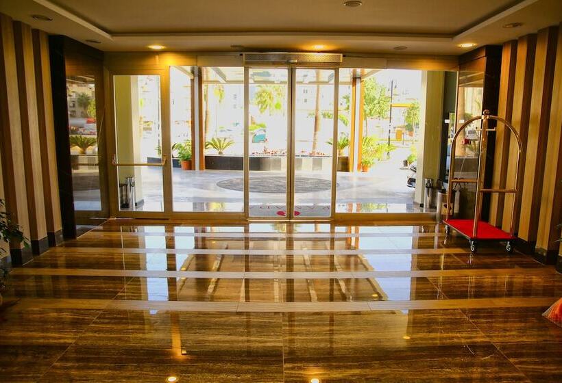 酒店 Ramada By Wyndham Mersin