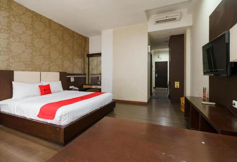 Отель Reddoorz @ Cikarang 2