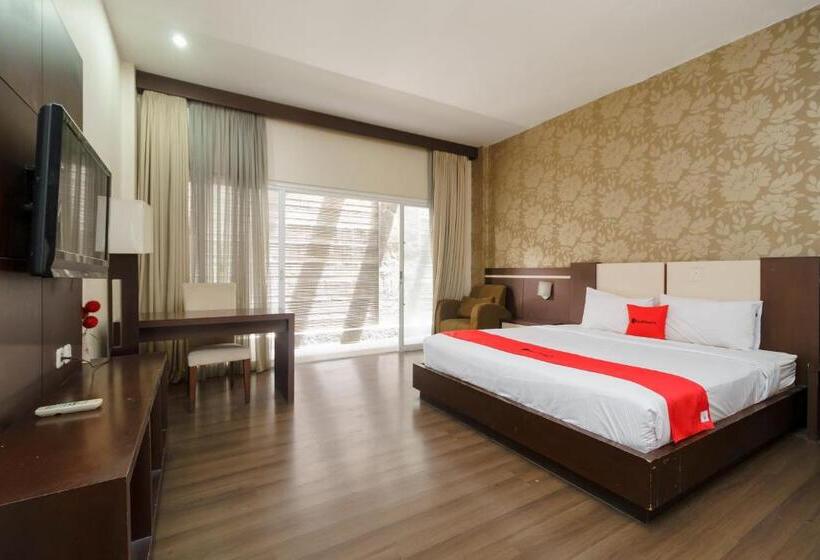 Отель Reddoorz @ Cikarang 2