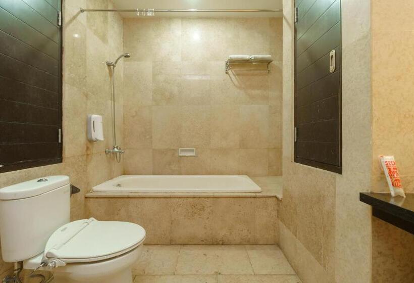 Отель Reddoorz @ Cikarang 2