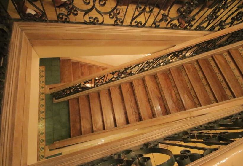 فندق Roxas President S Inn