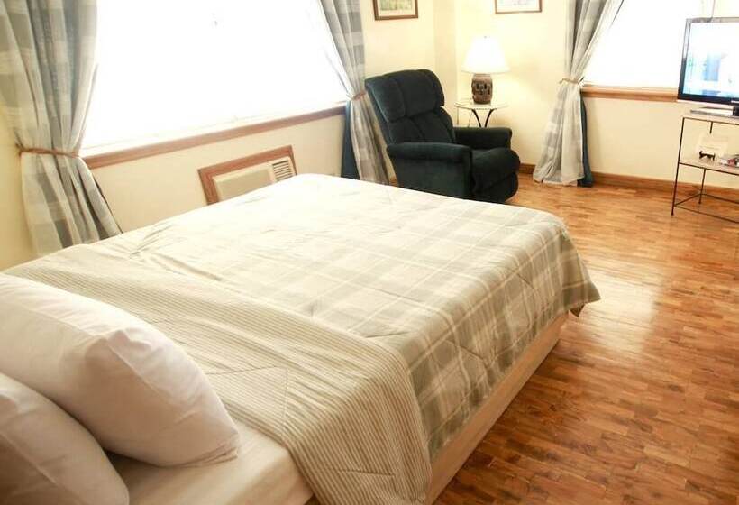 هتل Roxas President S Inn