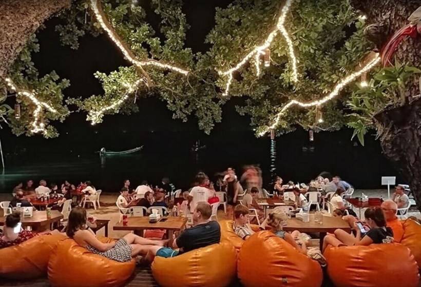 Szálloda Sairee Hut Resort Koh Tao