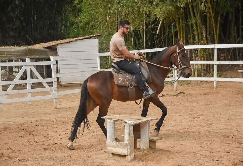 בית מלון כפרי Santissimo Resort