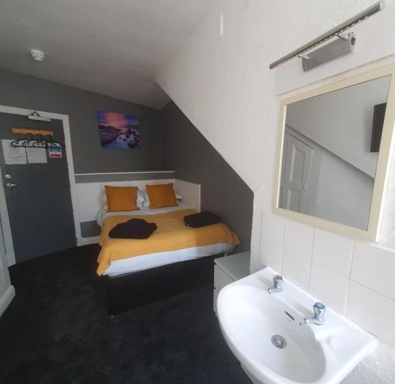 בית מלון כפרי South Beach Kings Promenade