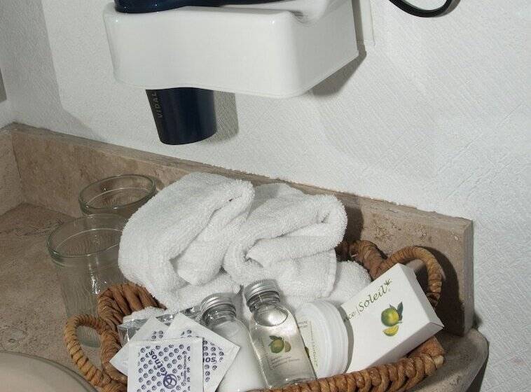 ホテル Suites Berna 12