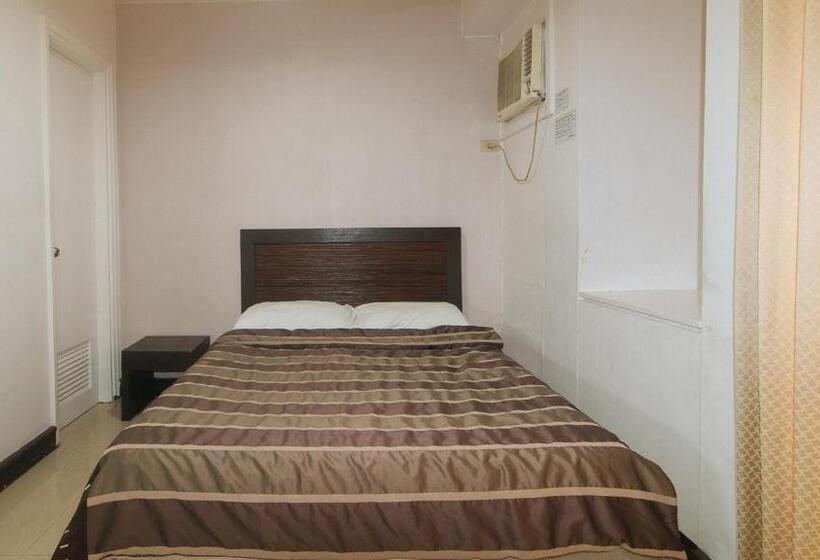 בית מלון כפרי Sunette Tower Makati