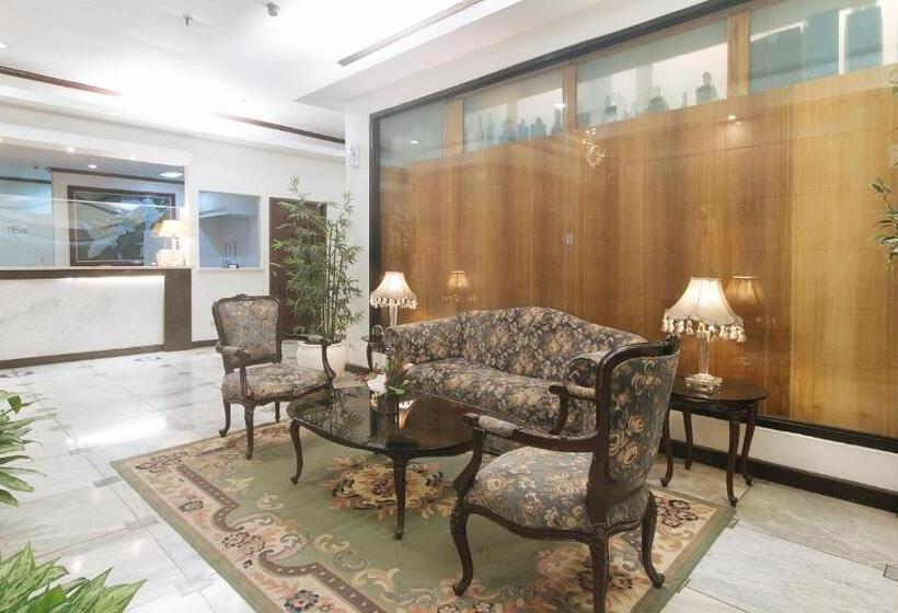 בית מלון כפרי Sunette Tower Makati