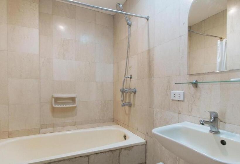 בית מלון כפרי Sunette Tower Makati