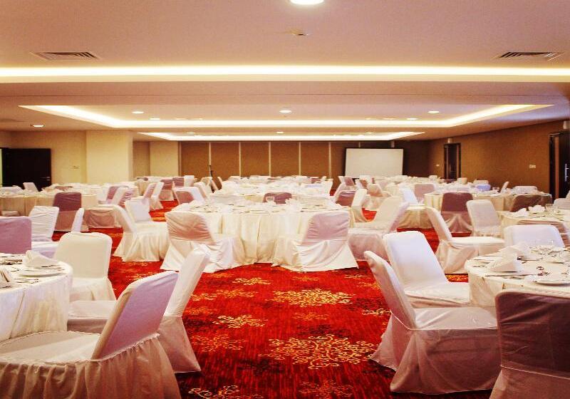 호텔 Swissbelinn Malang