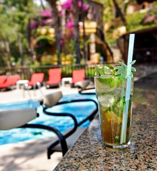 Отель Symbola Oludeniz Beach