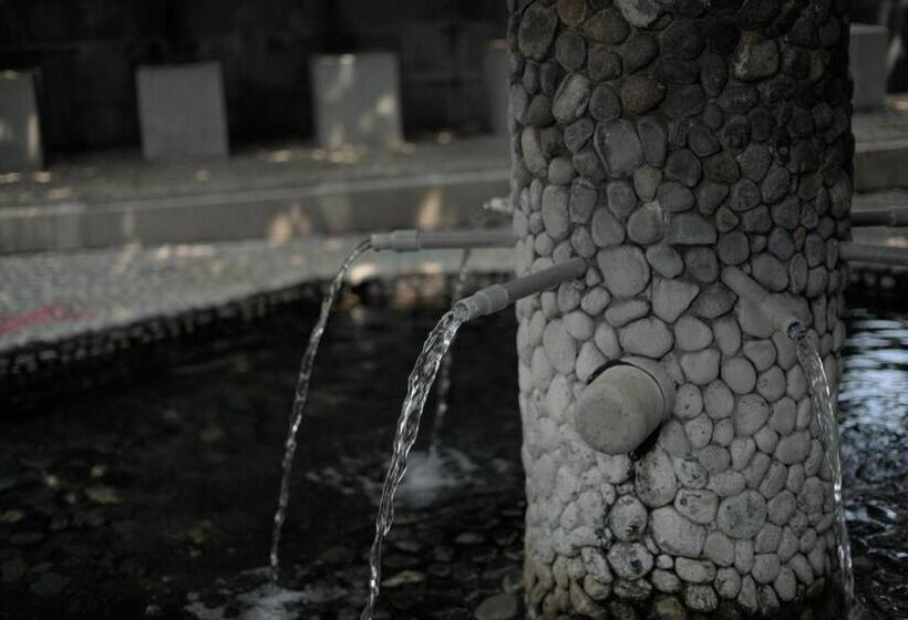 ホテル Tirtagangga Garut