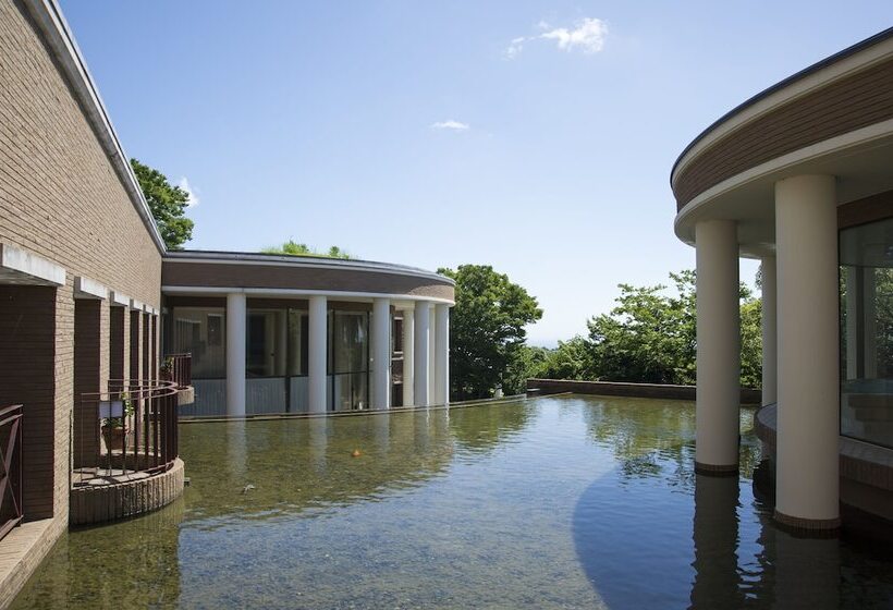 ホテル Village Izukogen