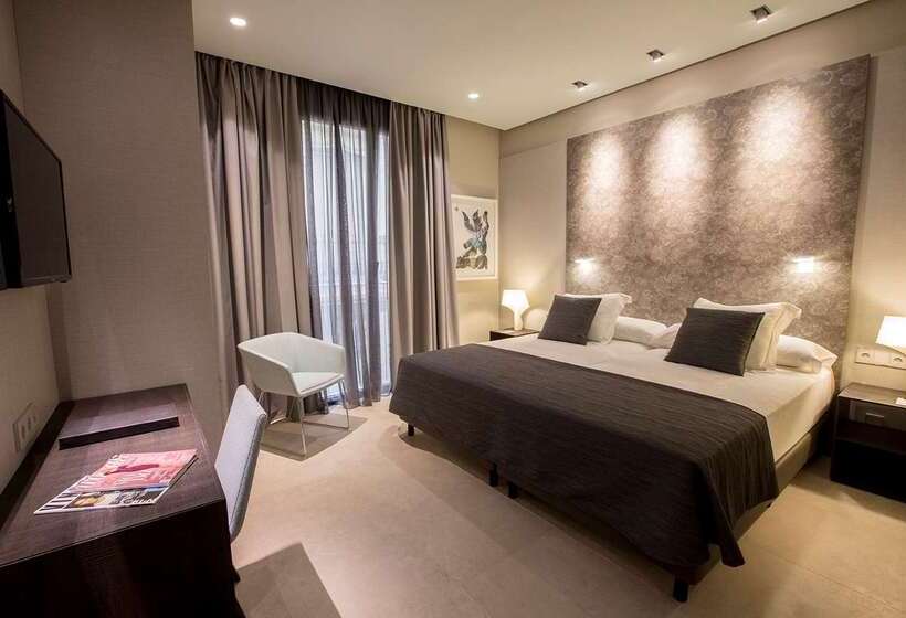 Отель Vincci Mercat