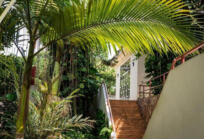 Imperial Heights Hotel, Entebbe