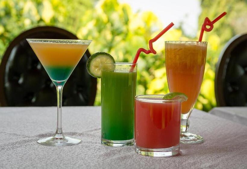 Imperial Heights Hotel, Entebbe