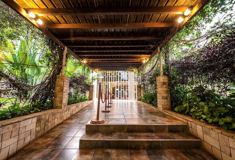 Imperial Heights Hotel, Entebbe