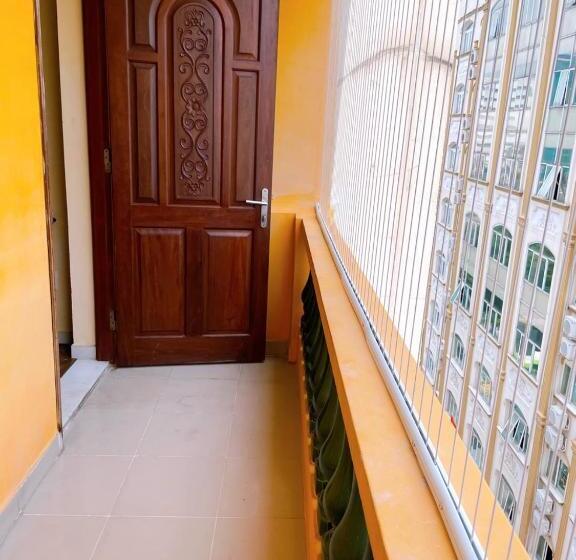 Ipeace Hotel   Bùi Viện Walking Street