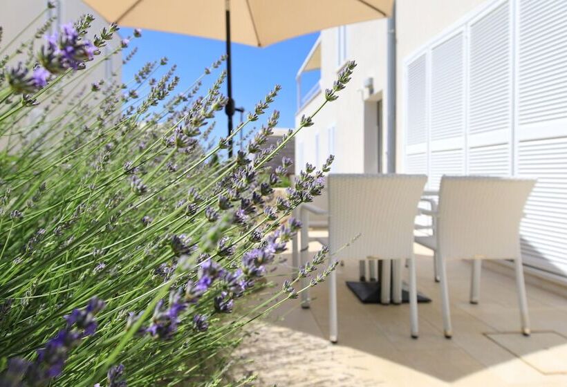 Sunnyside Apartments Petrčane