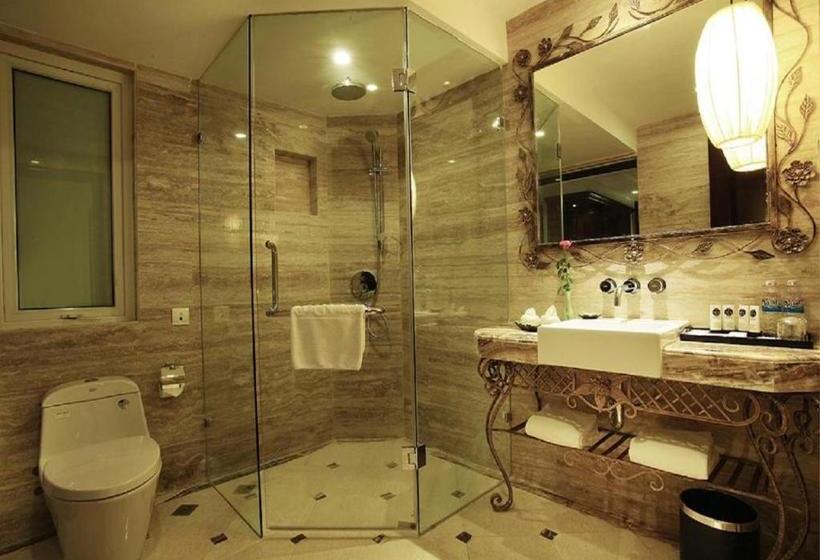 호텔 The Palmy & Spa