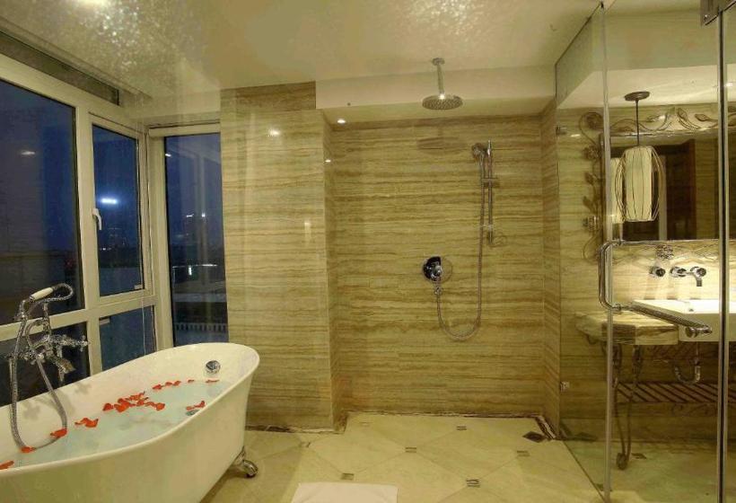 호텔 The Palmy & Spa