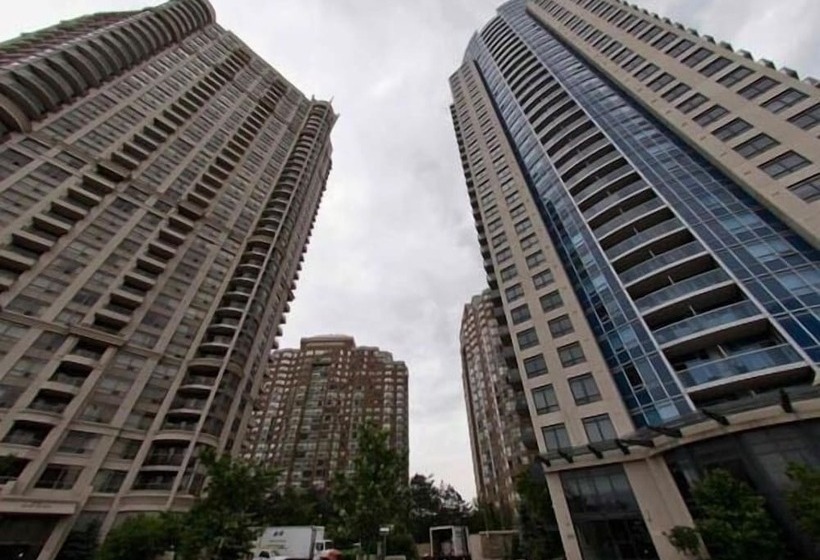 Whitehall Suites Mississauga